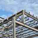 دکوراسیون داخلی نامداری، اجرای اسکلت فلزی و نمای ساختمان در رامسر